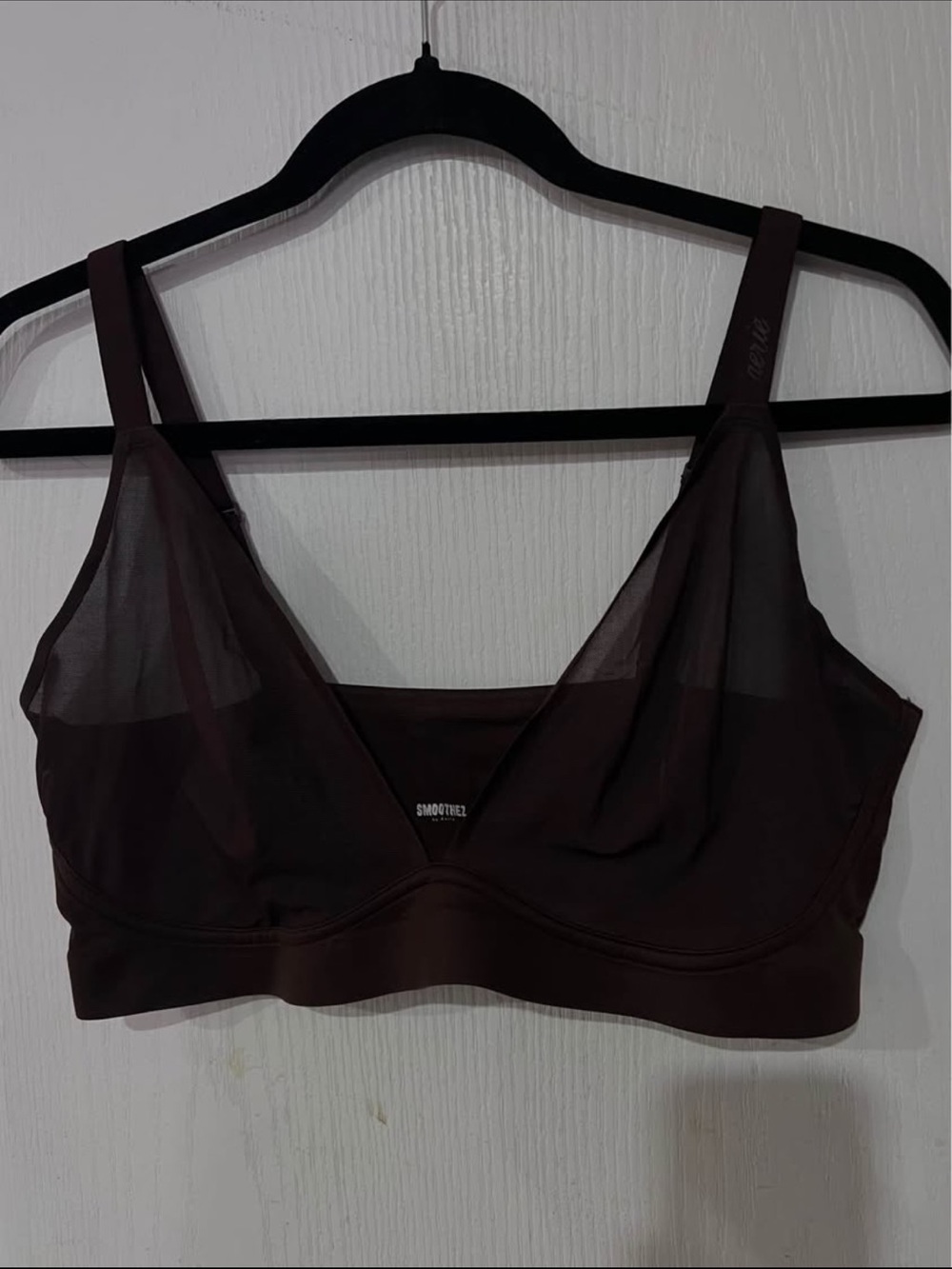 AERIE SMOOTHEZ Mesh Plunge Wireless Bra in a dark brown Size XL